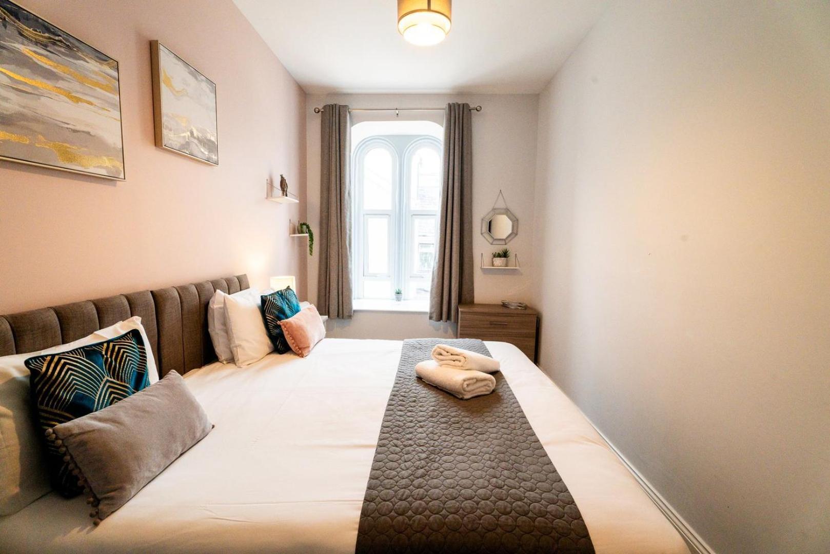 Free Parking | Smart Tv | 4 Guests Apartment Swansea Room photo